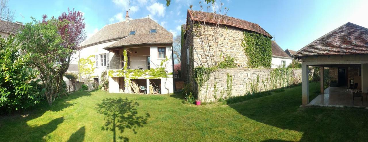 Gite Le Lavoir - Laives エクステリア 写真